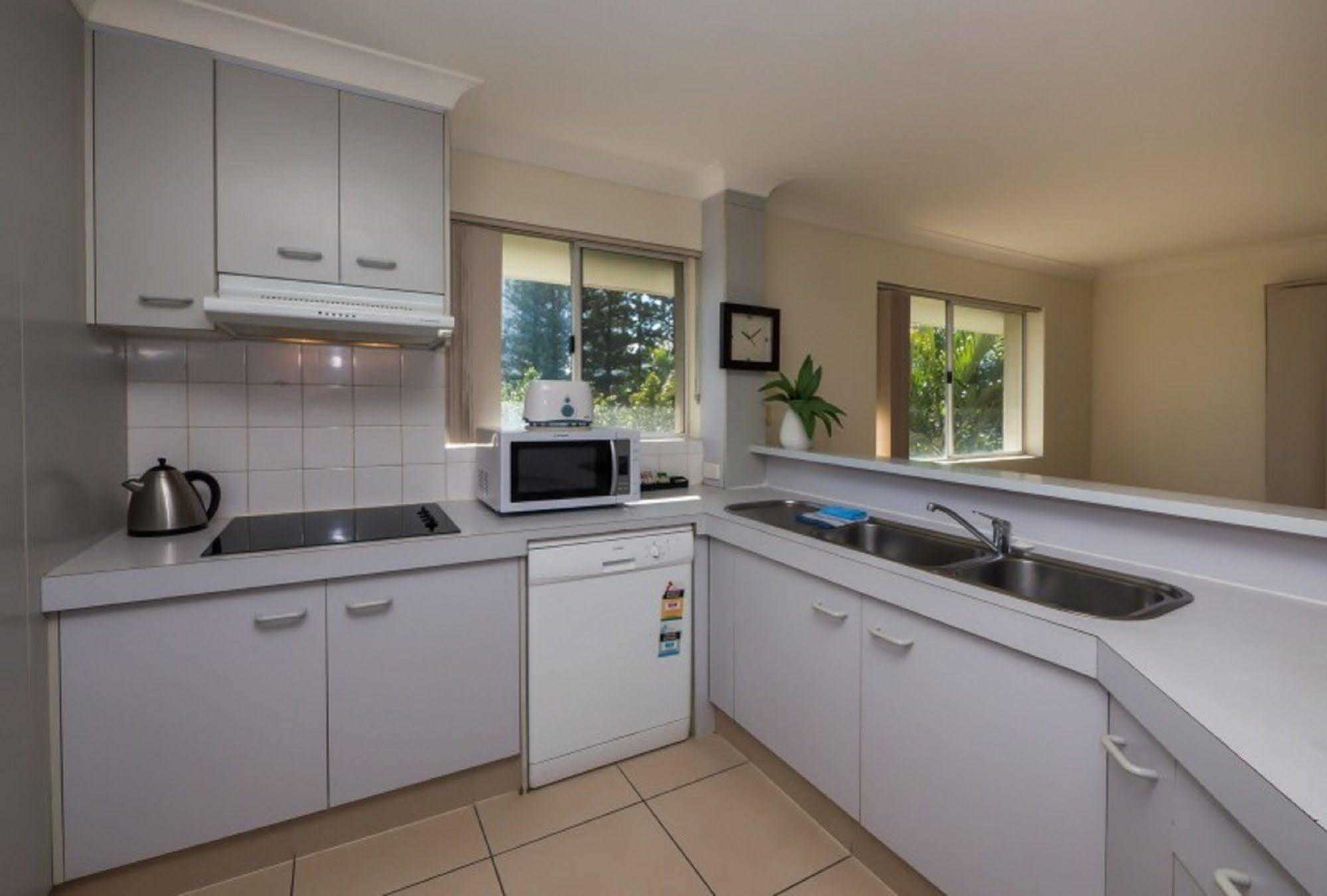 Surfers Tropique Holiday Apartments Gold Coast Bagian luar foto